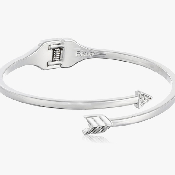 Rebecca Minkoff Jewelry - Rebecca Minkoff Silvertone Arrow Hinge oval Bangle Bracelet NWT